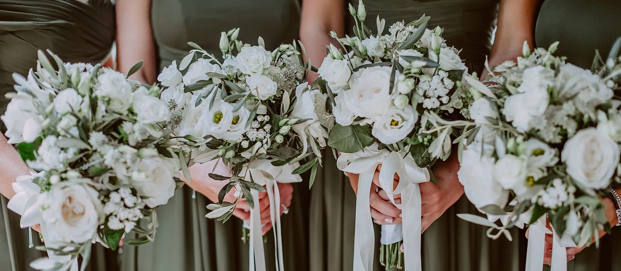 Wedding florist and hire in warwick - 4 bouquets of white flowers 