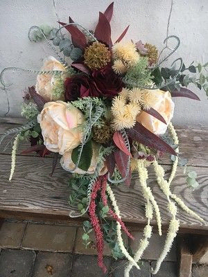 Forest-themed bridesmaid flowers in warwickshire